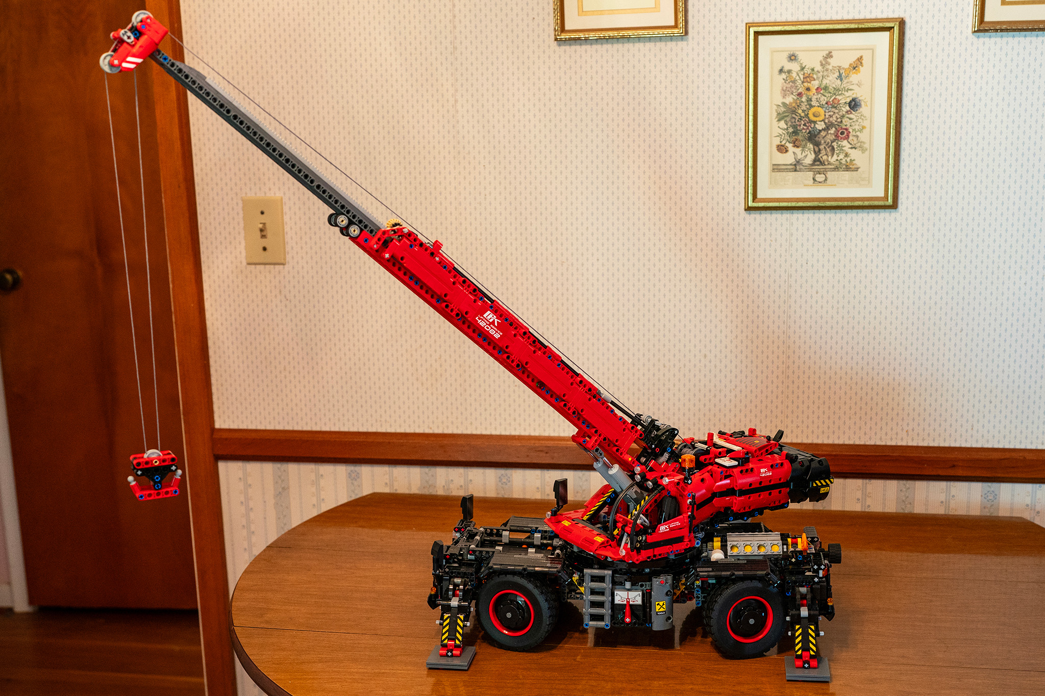 lego rough terrain crane 42082 001